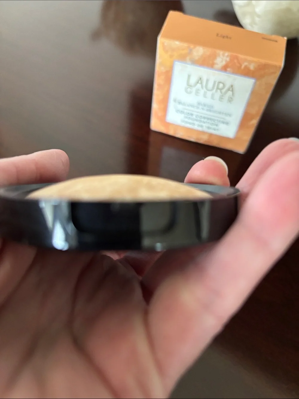 Laura Geller buildable luminous
